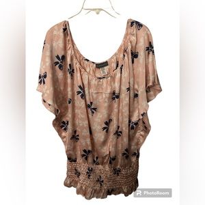 Plus by Gabriele Rocha Pink and Blue Ribbon Print Shirred Bottom Blouse Sz 3X